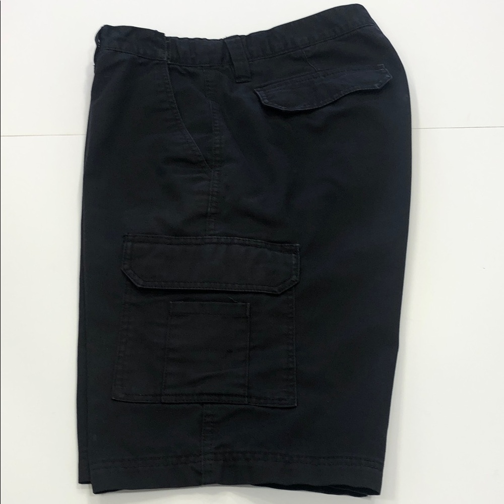 TradesMax Pro Men’s Black Cargo Shorts Size 34 Adjustable Waist Work Utility
